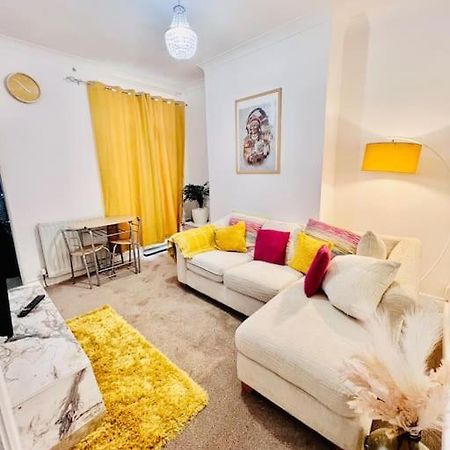 Lovely 3Bed Home 미들즈브러 외부 사진